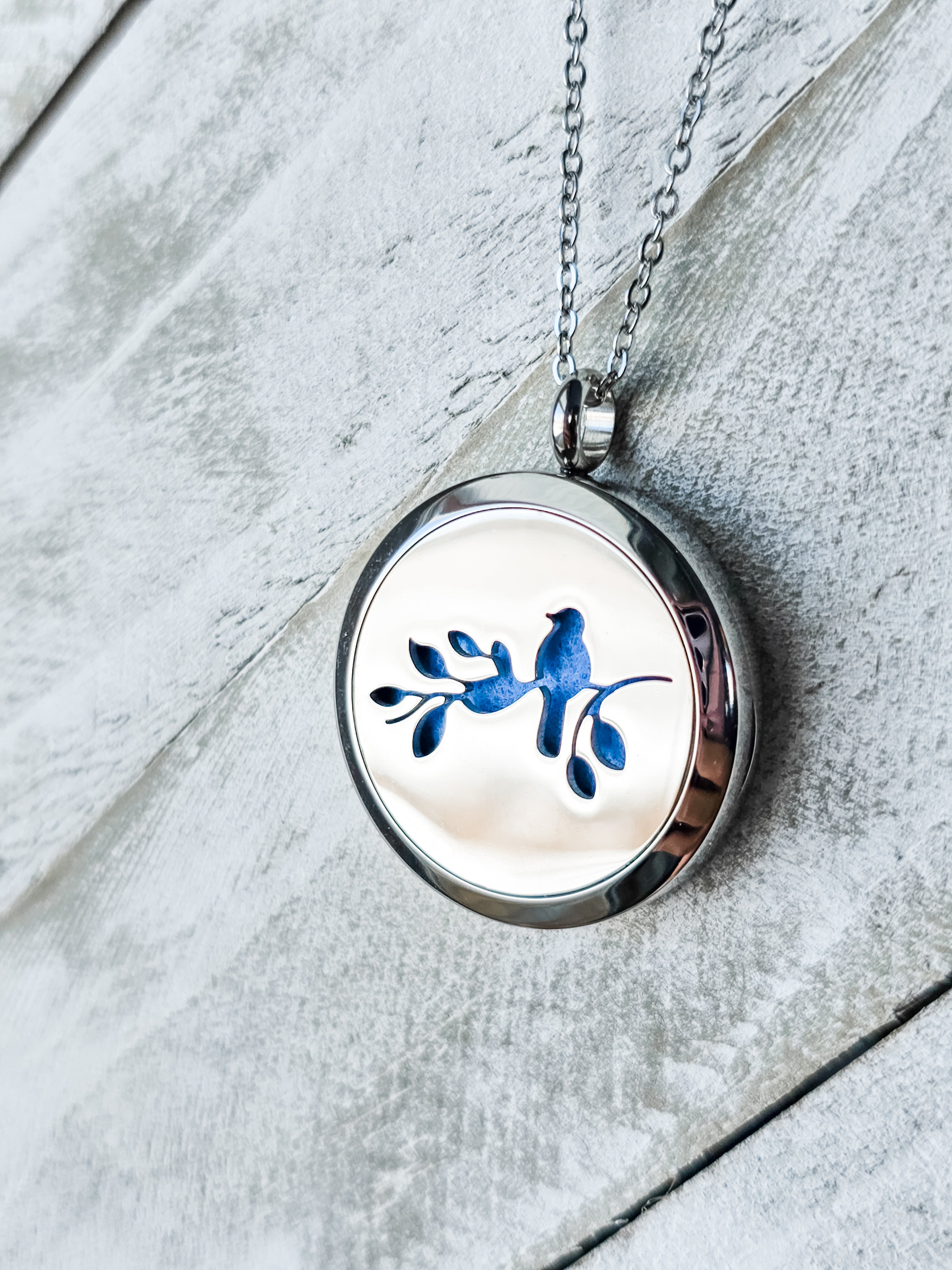 Aromatherapy - BIRD, Diffuser Pendant Necklace