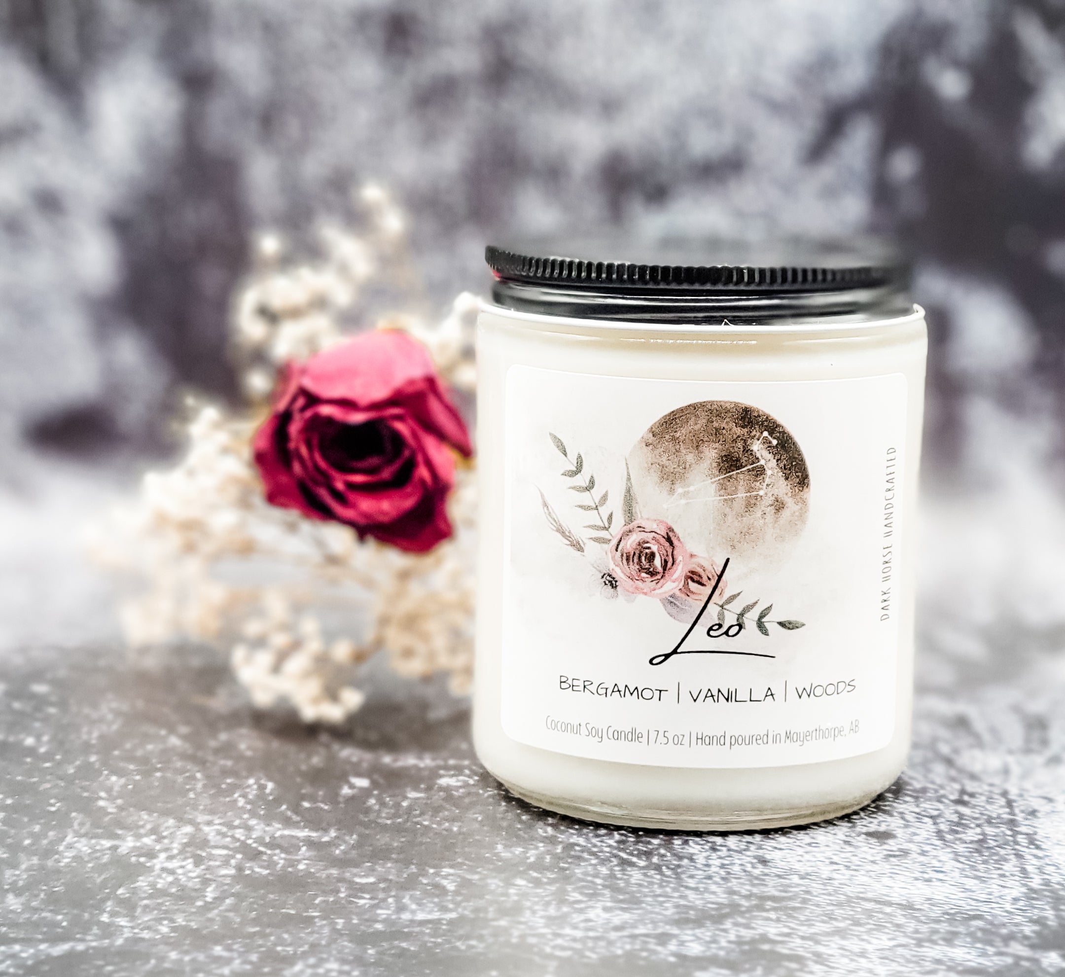 Leo zodiac candle with wood wick