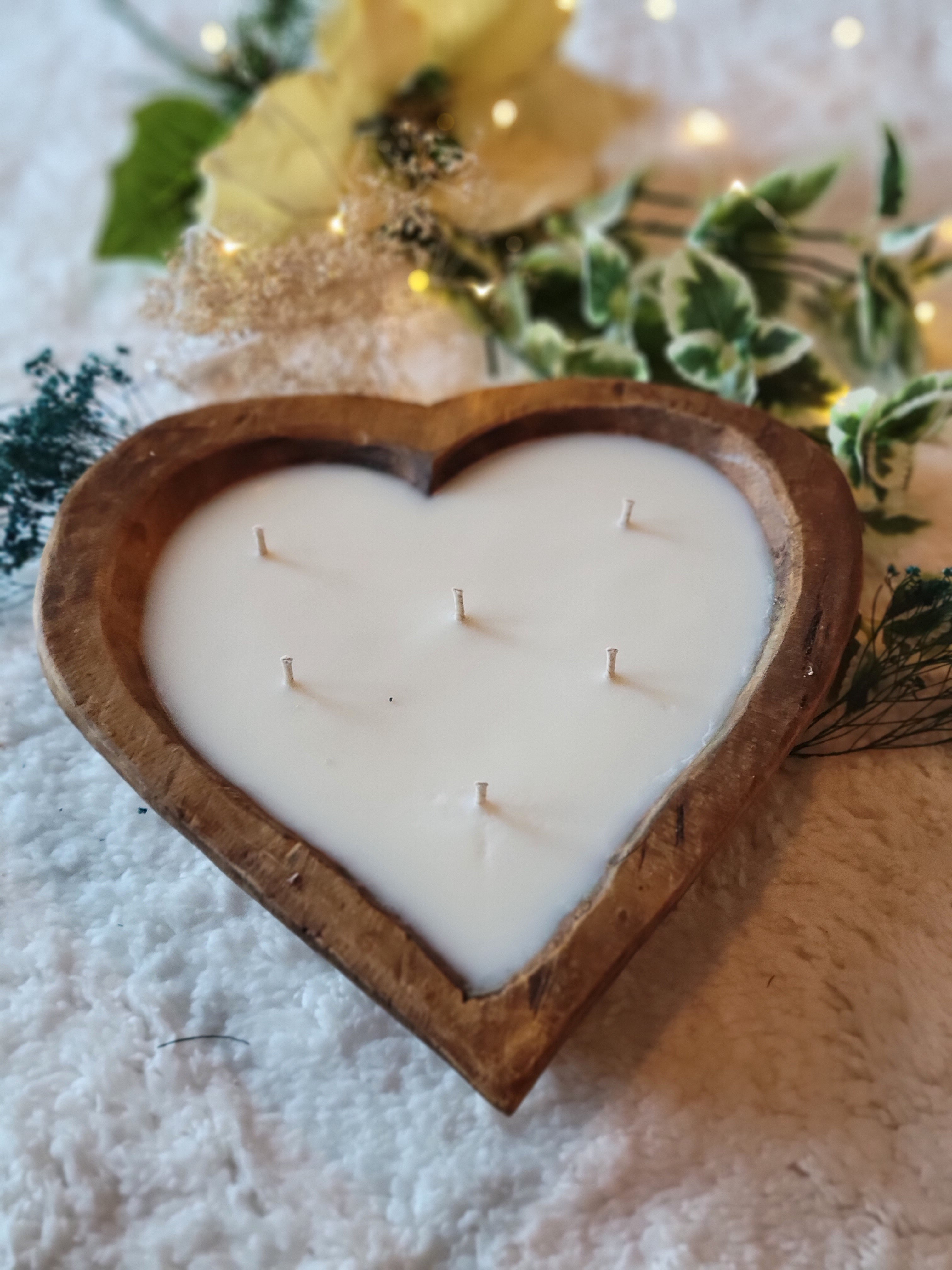 Dough Bowl Candle - Heart shaped, 6 wick - Vanilla Oak / Brown